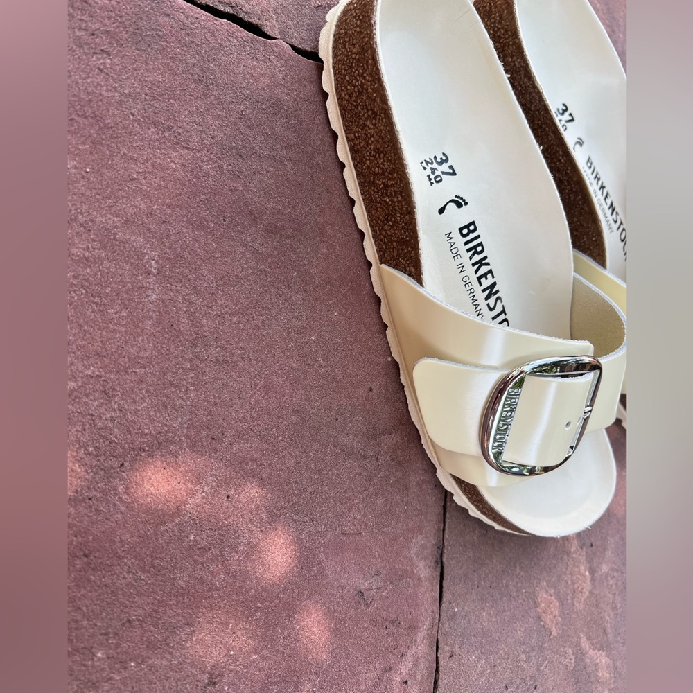 Birkenstock Madrid Big Buckle Butter - Picture 4 of 6
